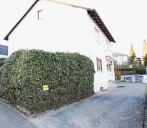 Einfahrt zum Haus